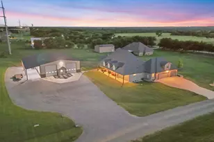 10078 Farmington Rd, Van Alstyne, TX 75495 - Photo 14