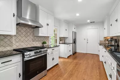 5902 McCommas Boulevard, Dallas, TX 75206 - Photo 8
