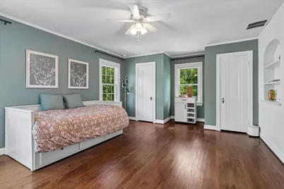 5902 McCommas Boulevard, Dallas, TX 75206 - Photo 12