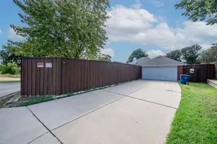 10700 Briar Brook Ln, Frisco, TX 75033 - Photo 38