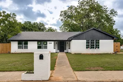 2921 Hitson Lane, Fort Worth, TX 76112 - Photo 2