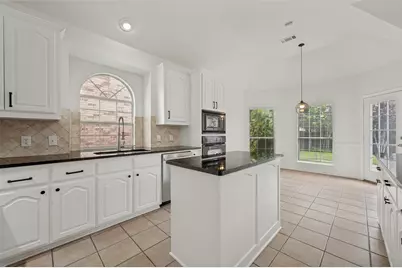 10572 Coach House Lane, Frisco, TX 75035 - Photo 6