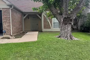 1009 Danforth Ct, Arlington, TX 76017 - Photo 2