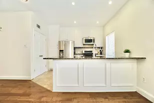 407 Josephine St, Dallas, TX 75246 - Photo 2