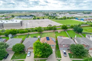 12517 Patnoe Dr, Fort Worth, TX 76028 - Photo 2