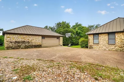 3800 Medford Road, Fort Worth, TX 76103 - Photo 4