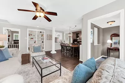 8835 Larchwood Drive, Dallas, TX 75238 - Photo 8