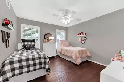 8835 Larchwood Drive, Dallas, TX 75238 - Photo 22