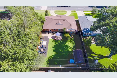 8835 Larchwood Drive, Dallas, TX 75238 - Photo 38