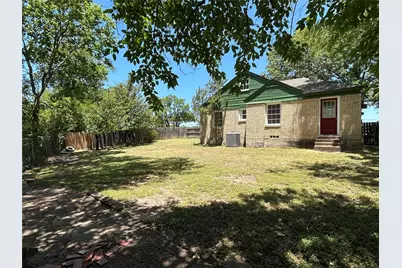 640 E Pleasant Run Road, DeSoto, TX 75115 - Photo 12