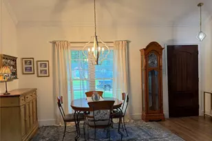 2013 Oakbluff Dr, Carrollton, TX 75007 - Photo 6