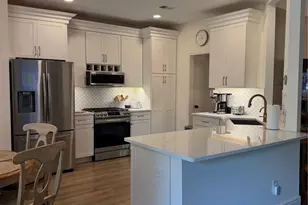 2013 Oakbluff Dr, Carrollton, TX 75007 - Photo 10