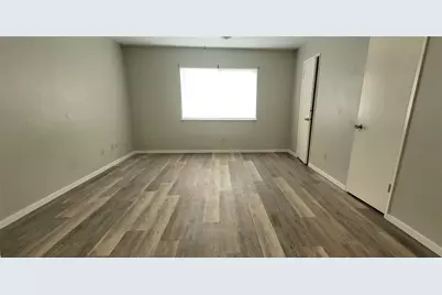 7314 Emory Oak Lane, Dallas, TX 75249 - Photo 12