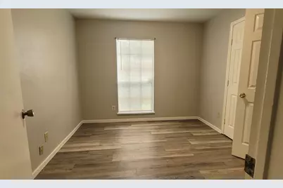 7314 Emory Oak Lane, Dallas, TX 75249 - Photo 10