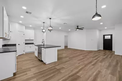 1701 Egan Lane, Waco, TX 76705 - Photo 12