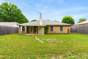 1008 Green Ridge Terrace, Saginaw, TX 76179 - Photo 32