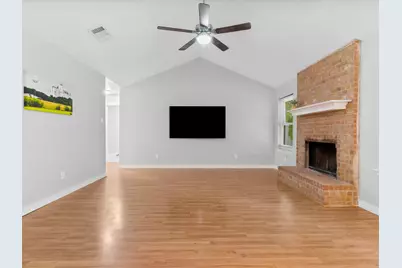 1008 Green Ridge Terrace, Saginaw, TX 76179 - Photo 8