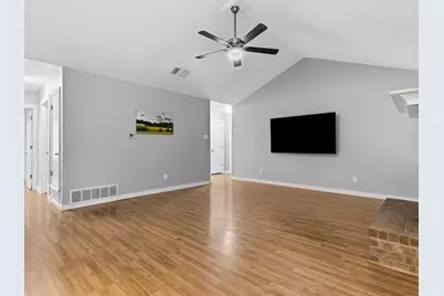 1008 Green Ridge Terrace, Saginaw, TX 76179 - Photo 8