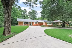 111 W Tennie St, Gainesville, TX 76240 - Photo 1