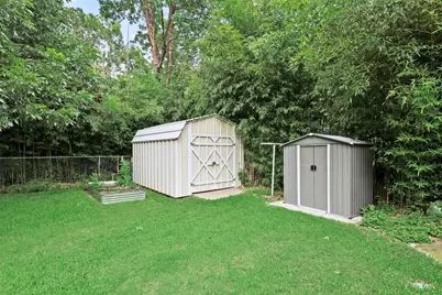 111 W Tennie Street, Gainesville, TX 76240 - Photo 34