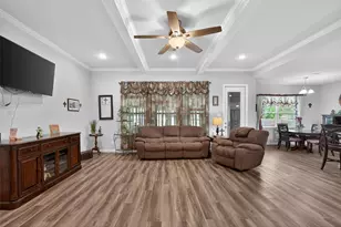108 McAnear St, Cleburne, TX 76033 - Photo 4