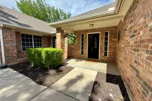 4714 Youpon St, Flower Mound, TX 75028 - Photo 2