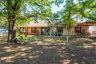 108 Gladdis Ln, Springtown, TX 76082 - Photo 2