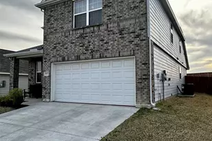 9917 Voyager Ln, Fort Worth, TX 76131 - Photo 2