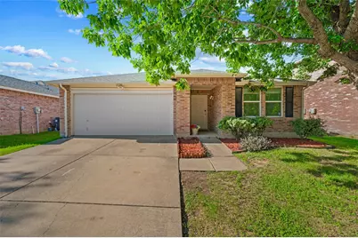 1725 Sierra Meadow Lane, Fort Worth, TX 76247 - Photo 2