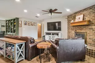 210 Pat Dr, Mineola, TX 75773 - Photo 6