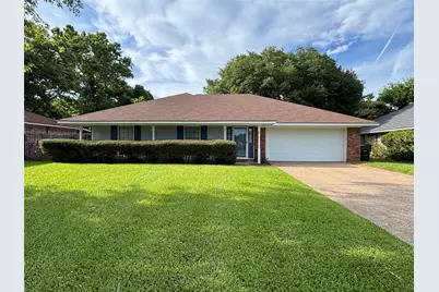 2527 Spruce Drive, Bossier City, LA 71111 - Photo 1