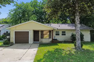 4113 Pate Dr, Fort Worth, TX 76119 - Photo 2