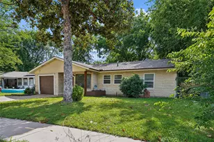 4113 Pate Dr, Fort Worth, TX 76119 - Photo 4