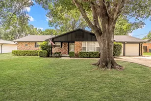 3513 Granada Dr, Richland Hills, TX 76118 - Photo 1
