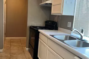 1910 Whiteoak Dr, Garland, TX 75040 - Photo 4