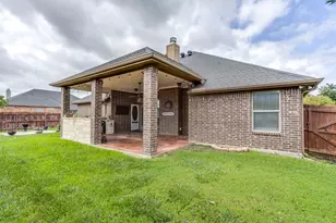 400 Hudson Ln, Burleson, TX 76028 - Photo 38
