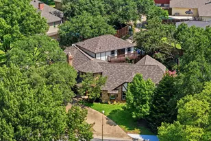 9435 Spring Hollow Dr, Dallas, TX 75243 - Photo 36