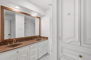 9435 Spring Hollow Dr, Dallas, TX 75243 - Photo 26