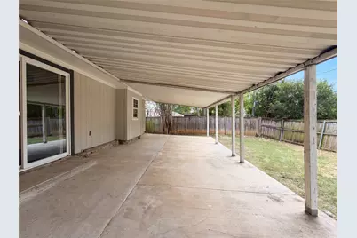 2005 N Arbor Rose Drive, Grand Prairie, TX 75050 - Photo 24