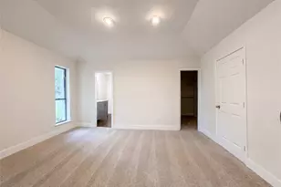 2005 N Arbor Rose Dr, Grand Prairie, TX 75050 - Photo 16