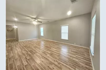 327 E Hull Street, Denison, TX 75021 - Photo 4