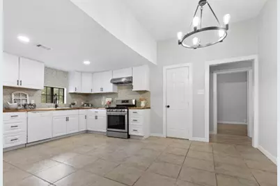 327 E Hull Street, Denison, TX 75021 - Photo 12