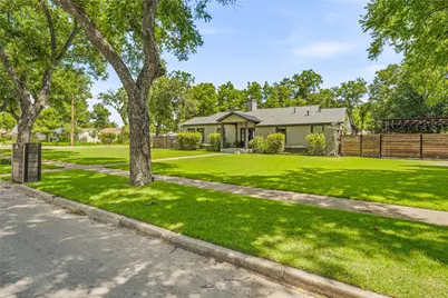 912 Calaveras Street, Graham, TX 76450 - Photo 4