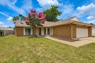 3206 Wintersmith Dr, Arlington, TX 76014 - Photo 1