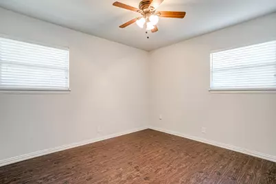 213 Jayellen Avenue, Burleson, TX 76028 - Photo 16
