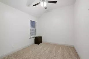 924 Rodgers Ave, Godley, TX 76044 - Photo 16