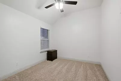924 Rodgers Avenue, Godley, TX 76044 - Photo 16