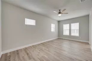 579 Lloyd's Rd, Little Elm, TX 75068 - Photo 22