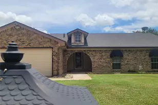 4100 Longleaf Ln, Fort Worth, TX 76137 - Photo 4