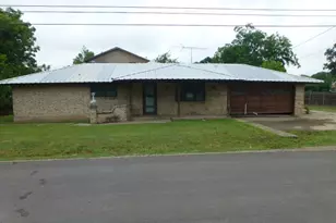 619 N Ave A, Springtown, TX 76082 - Photo 1